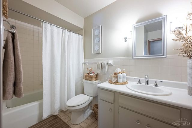 4900 Ronald Drive, Middletown, OH 45042