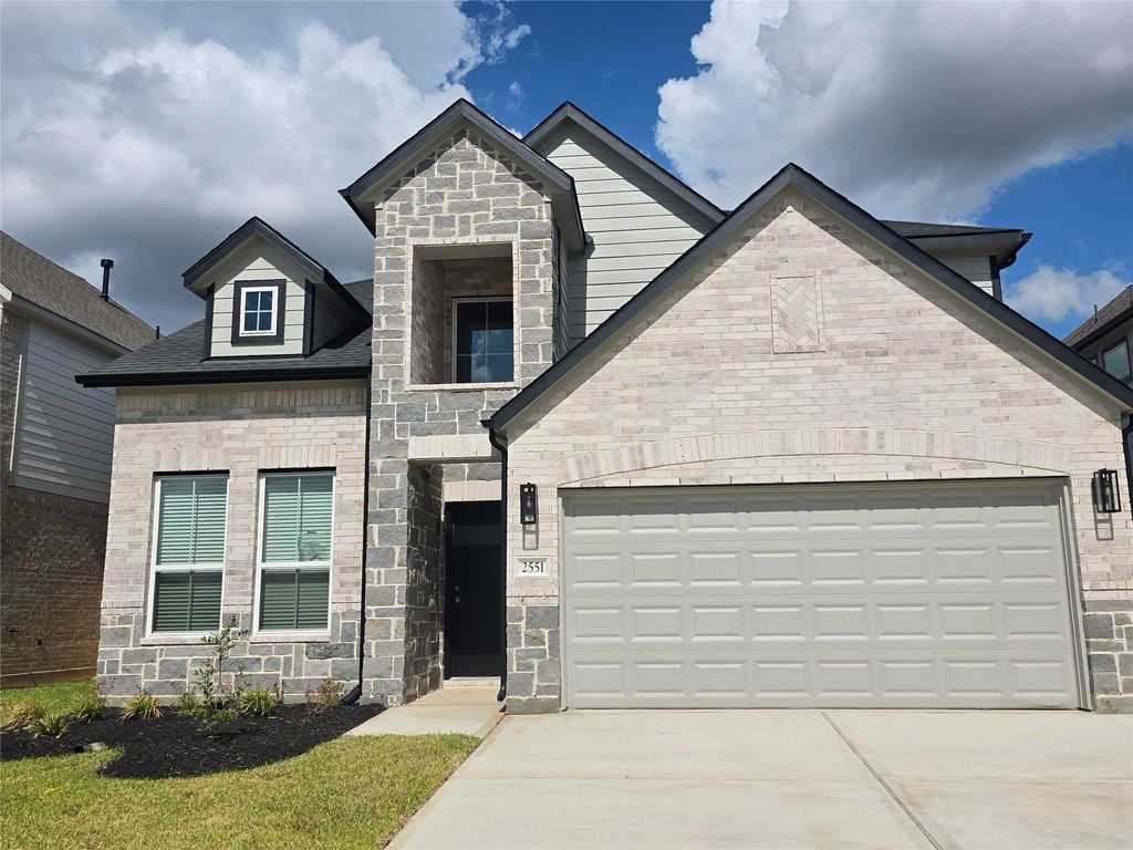 2551 Forest Cedar Lane, Conroe, TX 77301