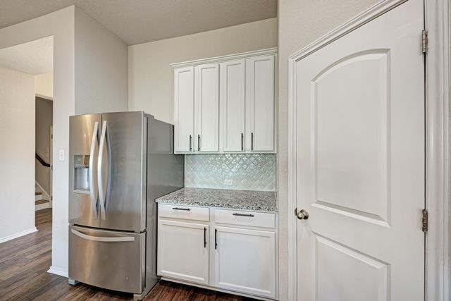 136 Finley ST, Hutto, TX 78634