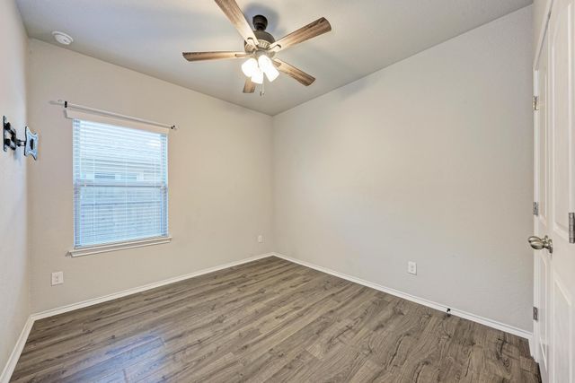 136 Finley ST, Hutto, TX 78634