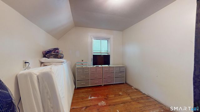 31 Winchester Street, Waterbury, CT 06704