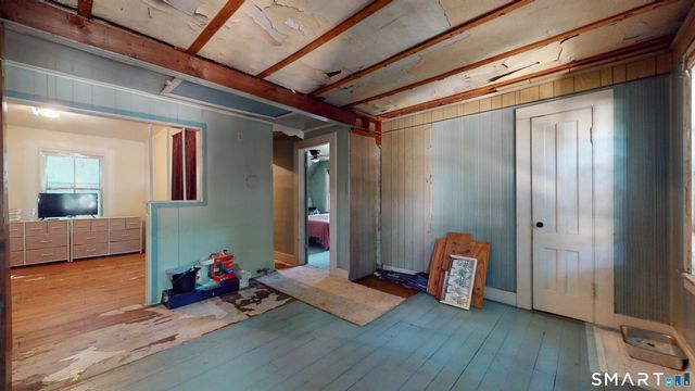 31 Winchester Street, Waterbury, CT 06704