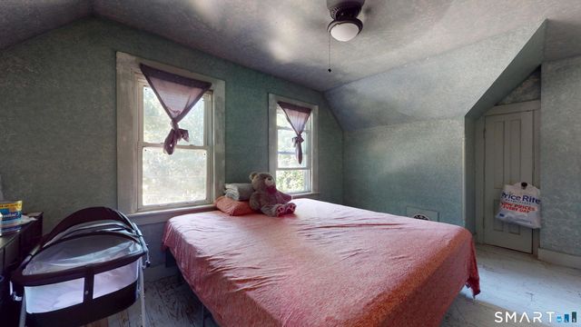 31 Winchester Street, Waterbury, CT 06704
