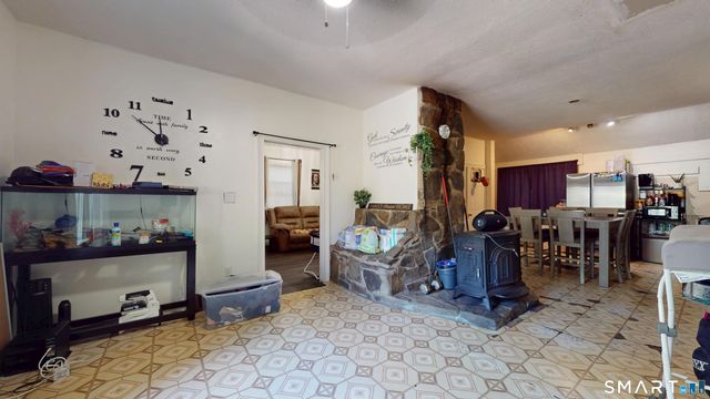 31 Winchester Street, Waterbury, CT 06704