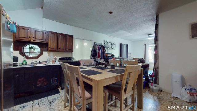 31 Winchester Street, Waterbury, CT 06704