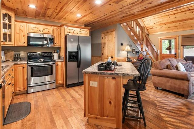 27 Monet Drive, Ellijay, GA 30540