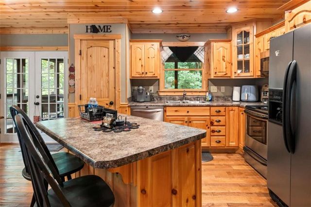 27 Monet Drive, Ellijay, GA 30540