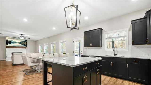 435 Paynes Lake Road, Carrollton, GA 30116