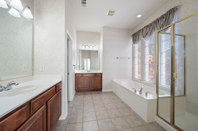 1807 Lake Glen Trail, Mansfield, TX 76063