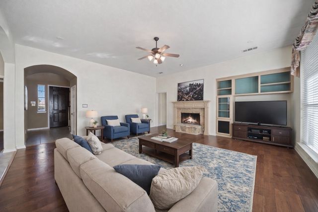 1807 Lake Glen Trail, Mansfield, TX 76063