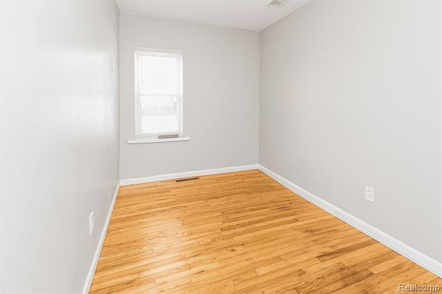 30064 Ann Arbor Trail, Westland, MI 48185