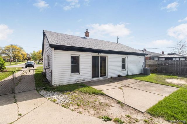 30064 Ann Arbor Trail, Westland, MI 48185