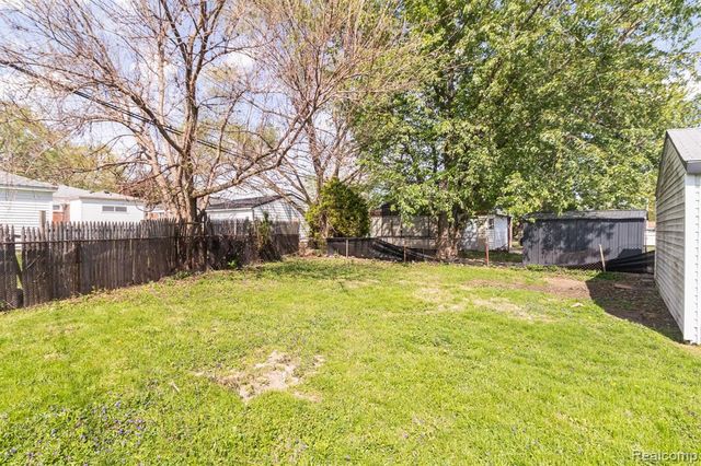 30064 Ann Arbor Trail, Westland, MI 48185