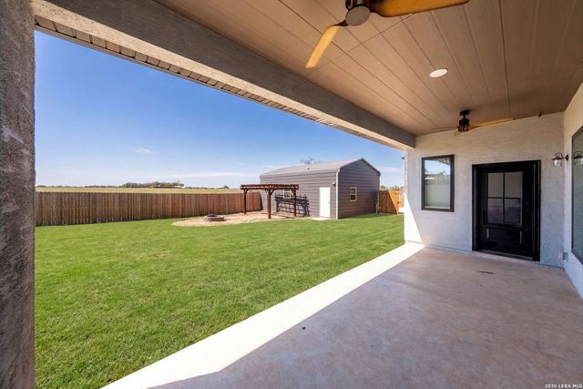 120 Western Way, Adkins, TX 78101