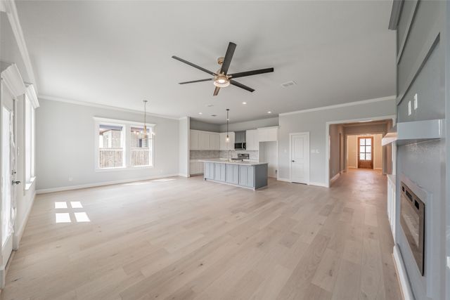 160 Rockin River Drive, Fort Worth, TX 76120