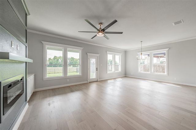 160 Rockin River Drive, Fort Worth, TX 76120