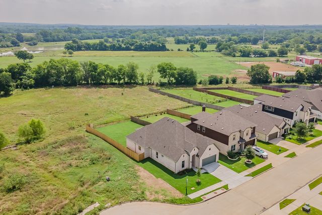 160 Rockin River Drive, Fort Worth, TX 76120