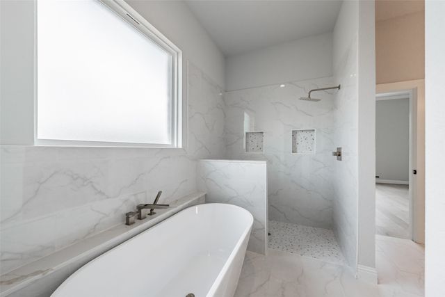 160 Rockin River Drive, Fort Worth, TX 76120