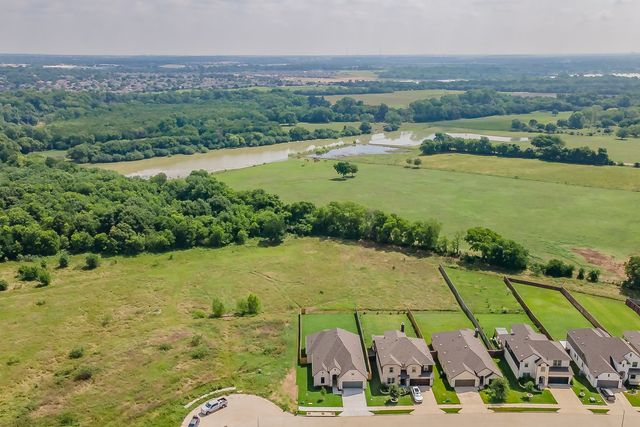 160 Rockin River Drive, Fort Worth, TX 76120