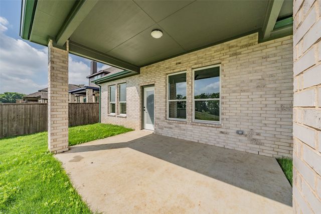 160 Rockin River Drive, Fort Worth, TX 76120