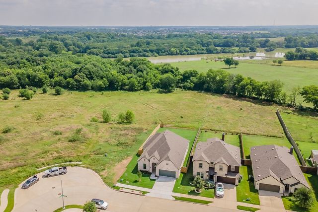 160 Rockin River Drive, Fort Worth, TX 76120