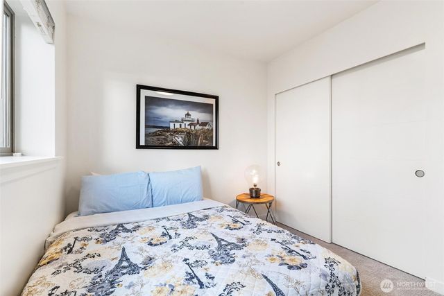 4290 S Greenbelt Station Drive, Seattle, WA 98118