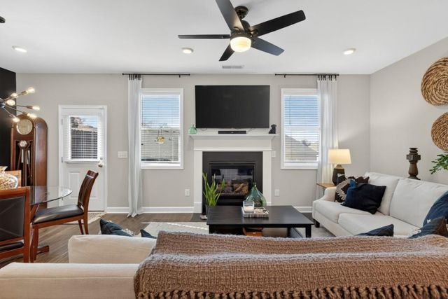 2964 Edgemont Lane, Marietta, GA 30008