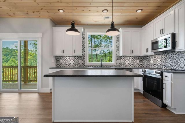 1374 Foxhound Trail NE, Ranger, GA 30734