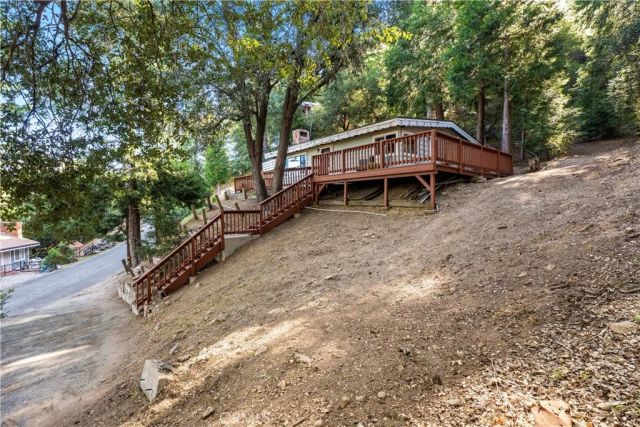 797 Chateau Drive, Crestline, CA 92325