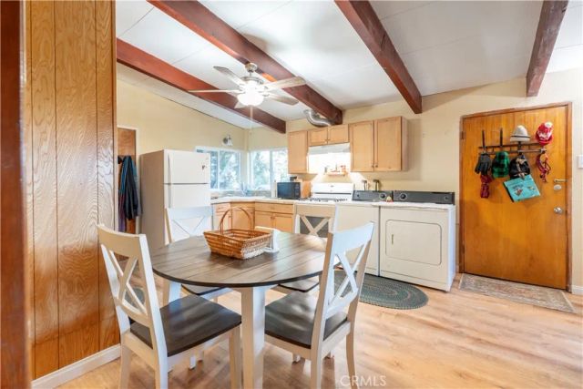 797 Chateau Drive, Crestline, CA 92325