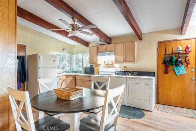 797 Chateau Drive, Crestline, CA 92325