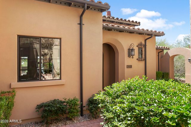 18650 N THOMPSON PEAK Parkway 1060, Scottsdale, AZ 85255