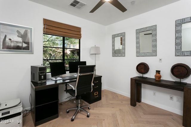 18650 N THOMPSON PEAK Parkway 1060, Scottsdale, AZ 85255