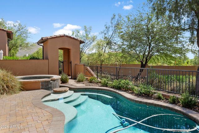 18650 N THOMPSON PEAK Parkway 1060, Scottsdale, AZ 85255
