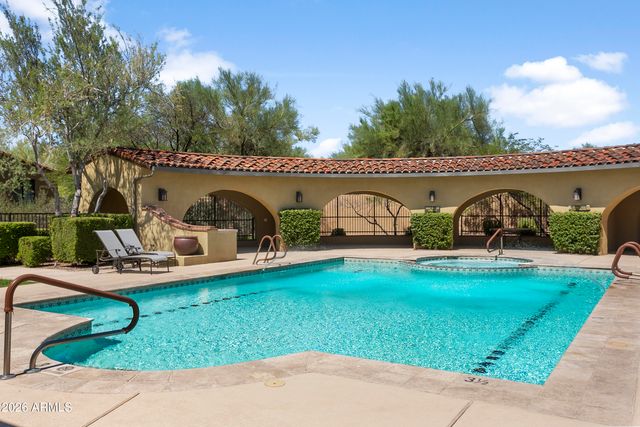 18650 N THOMPSON PEAK Parkway 1060, Scottsdale, AZ 85255