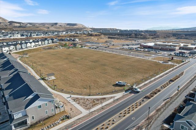 15196 S WILD HORSE WAY, Bluffdale, UT 84065