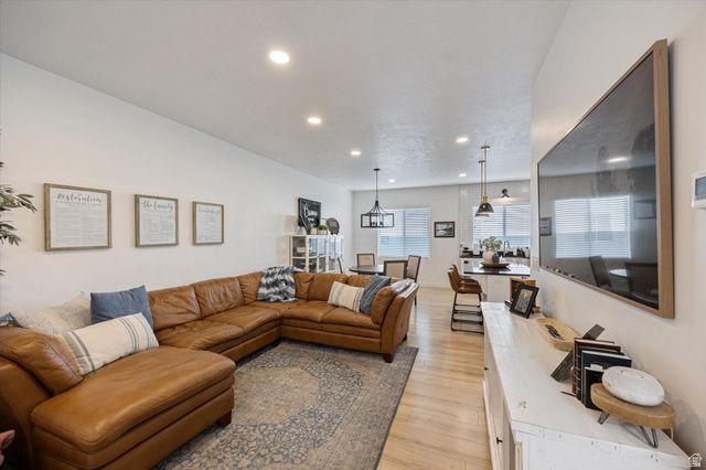 15196 S WILD HORSE WAY, Bluffdale, UT 84065