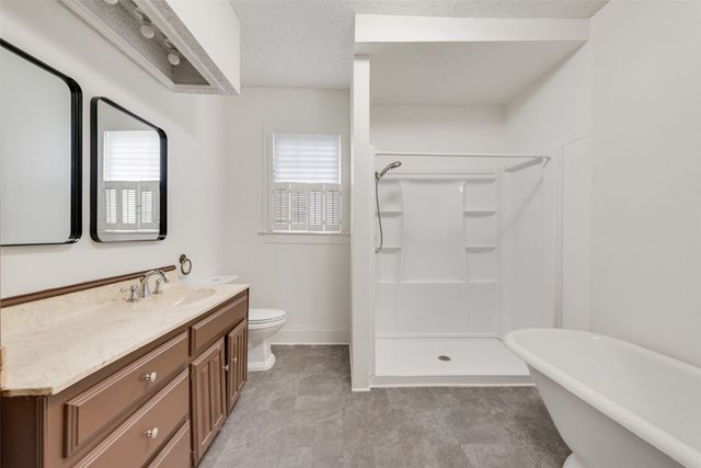 1609 Walworth, Greenville, TX 75401