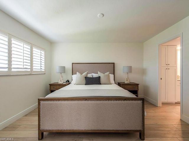 746 Eagle Creek DR # 101, Naples, FL 34113