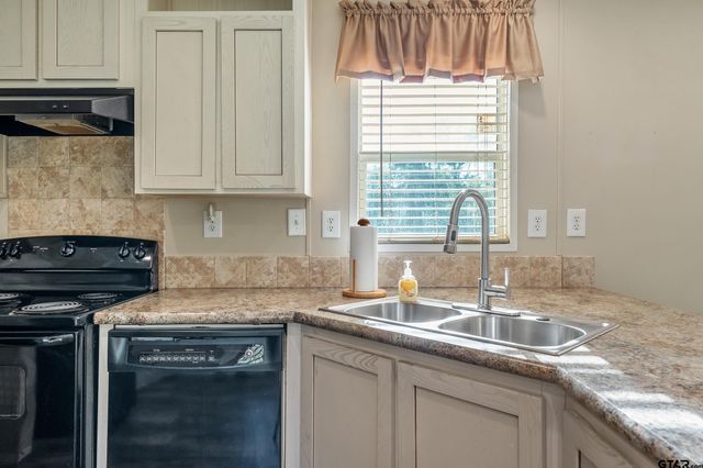 1798 Fm 2138, Jacksonville, TX 75766