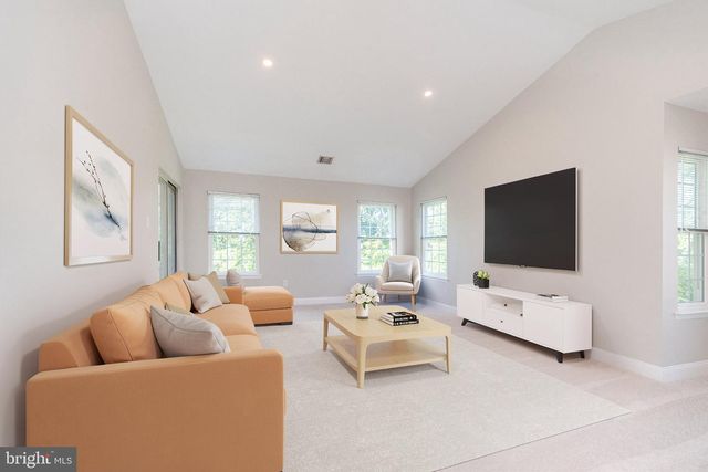 226 ALLEM LN, Perkasie, PA 18944