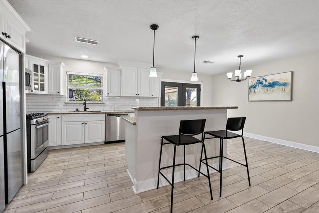 1215 Lawrence Street, Rosenberg, TX 77471