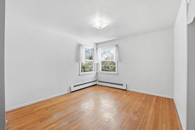 303 Kibbe Rd, East Longmeadow, MA 01028