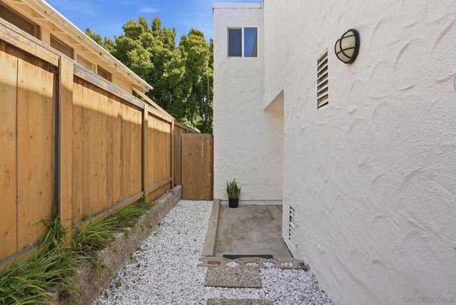 521 Arenas, La Jolla, CA 92037
