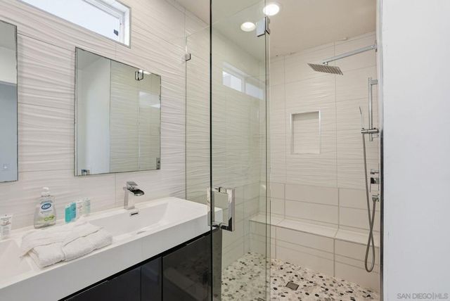 521 Arenas, La Jolla, CA 92037