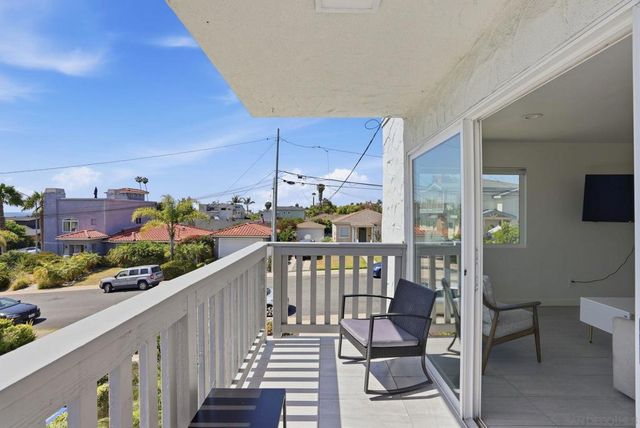 521 Arenas, La Jolla, CA 92037
