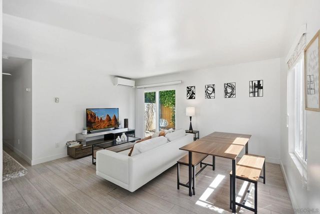 521 Arenas, La Jolla, CA 92037