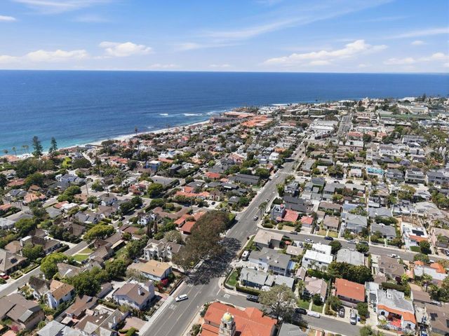 521 Arenas, La Jolla, CA 92037