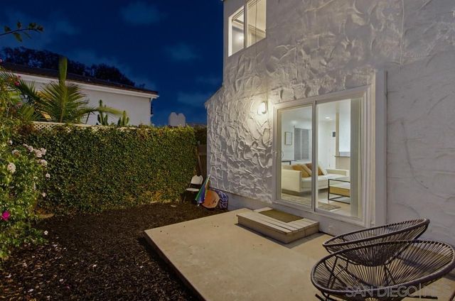 521 Arenas, La Jolla, CA 92037