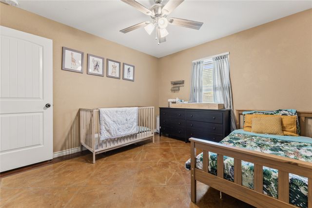 1015 S Adams Street, Mcgregor, TX 76657